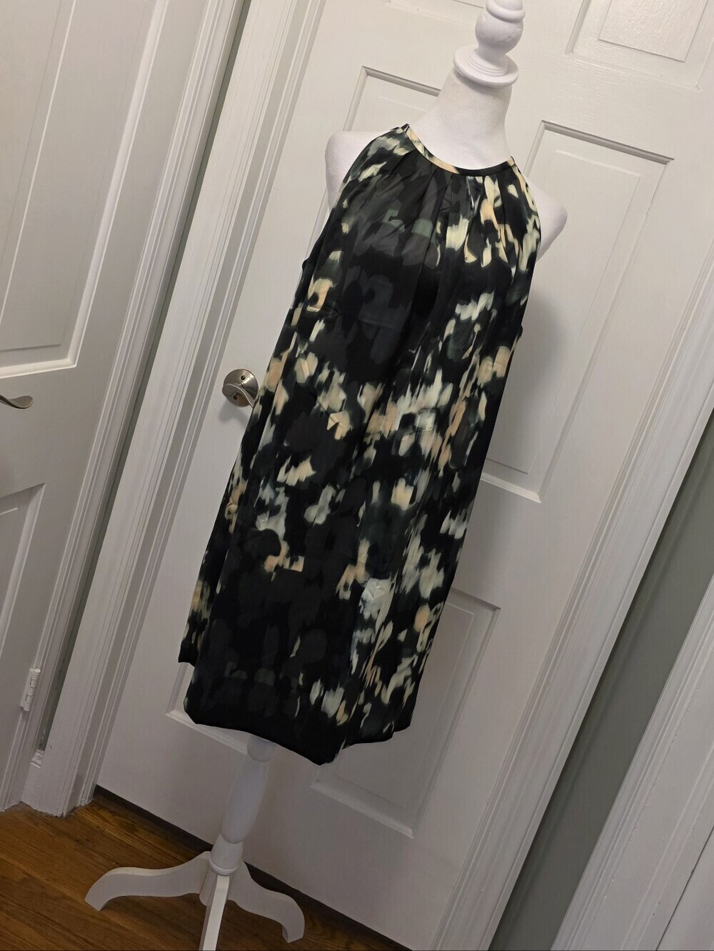 NWT Banana Republic Factory Black Green & Cream Halter Dress Sz. Medium Ret $100